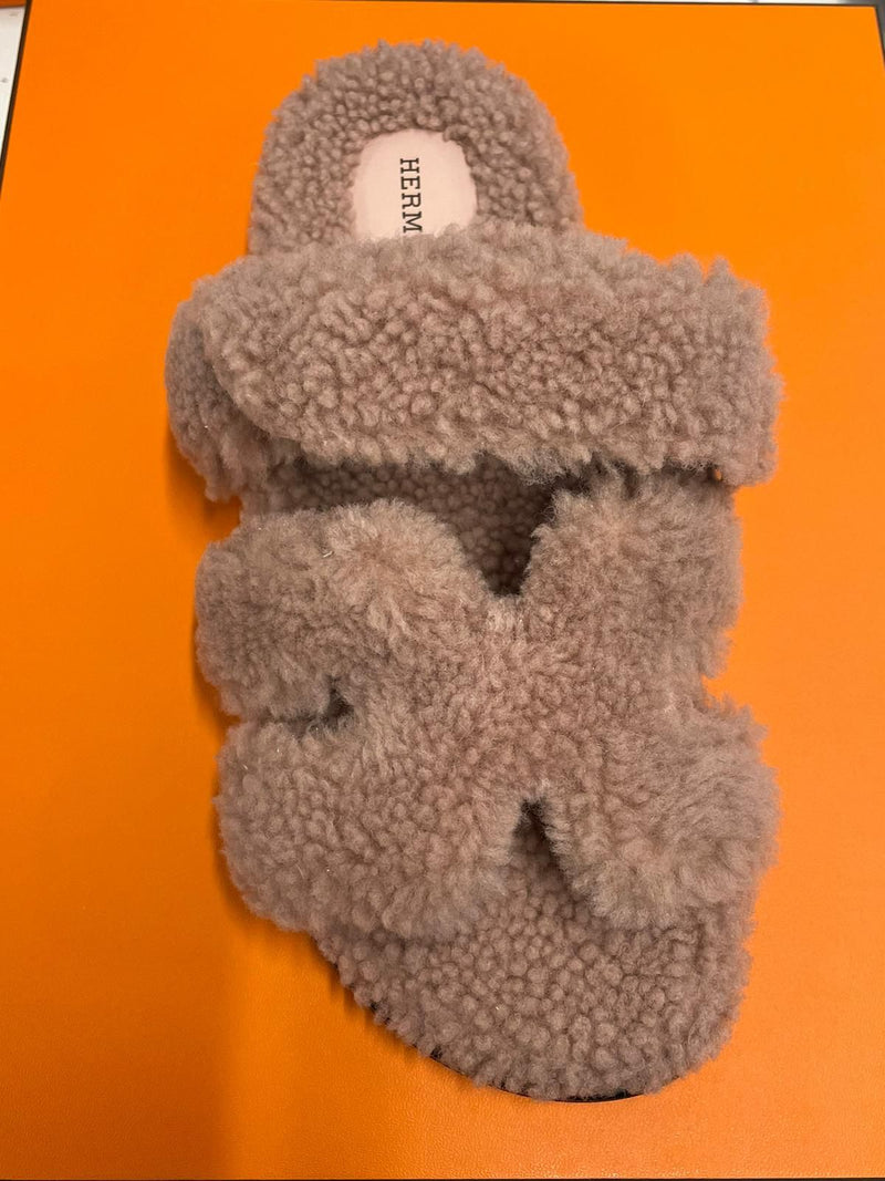 Hermès Chypre Full Shearling Sandals (Rose Aube)