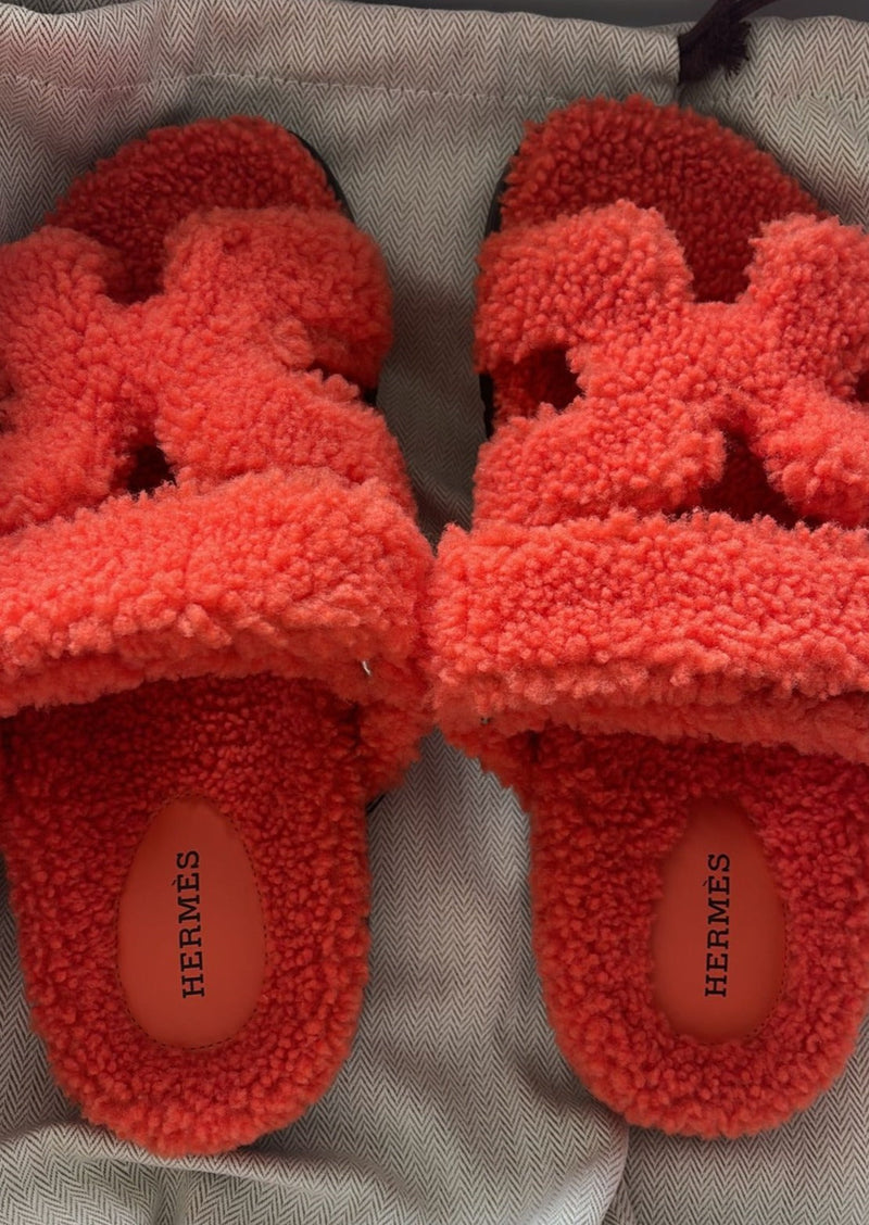 Hermès Chypre Full Shearling Sandals (Orange)