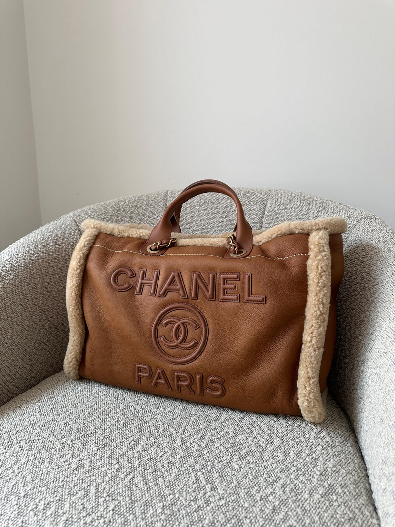 Chanel Shearling & Lambskin Large Tote (Brown & Beige)