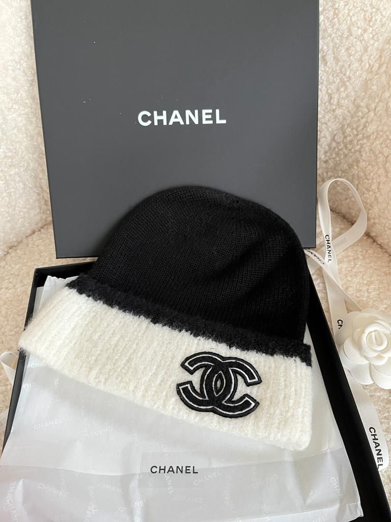 CHANEL 23N Coco Neige Black Beanie Hat