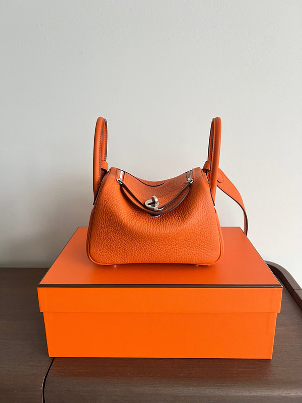 Hermès Mini Lindy Orange Clemence PHW