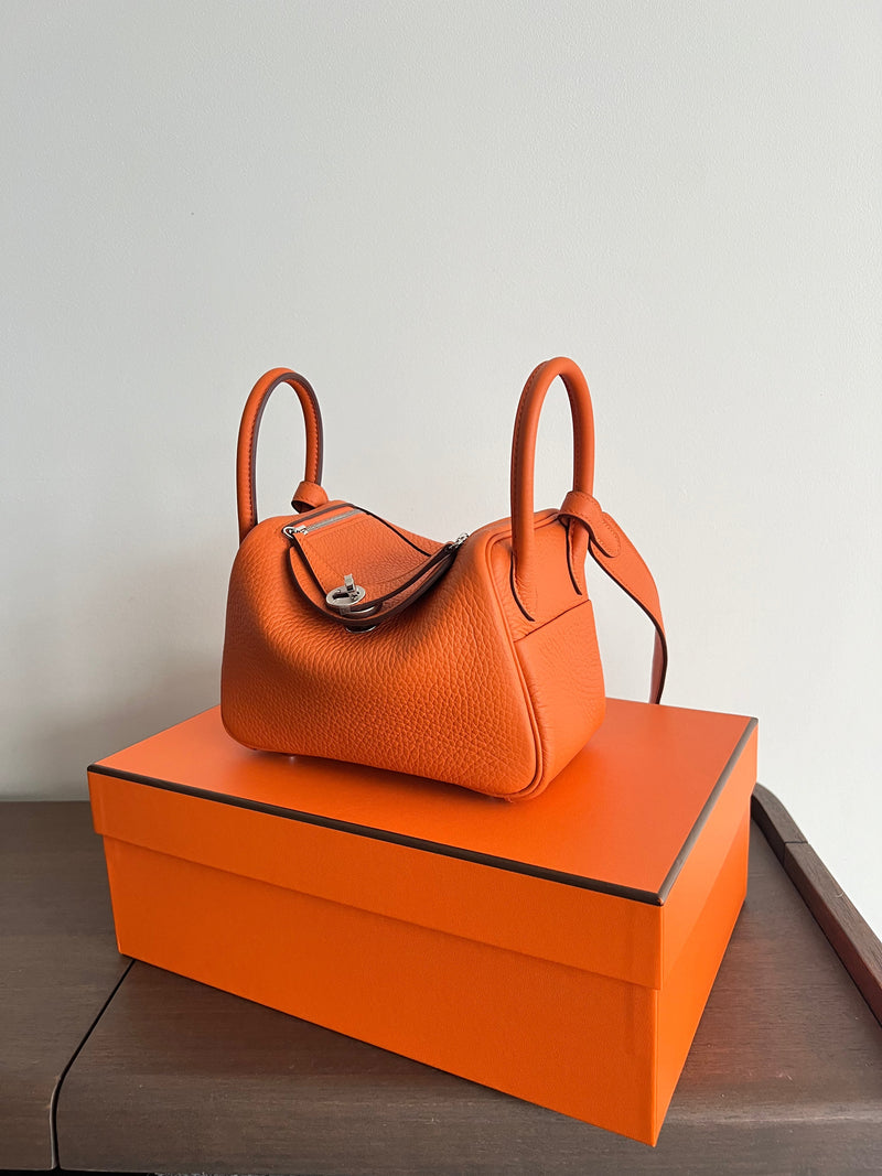 Hermès Mini Lindy Orange Clemence PHW
