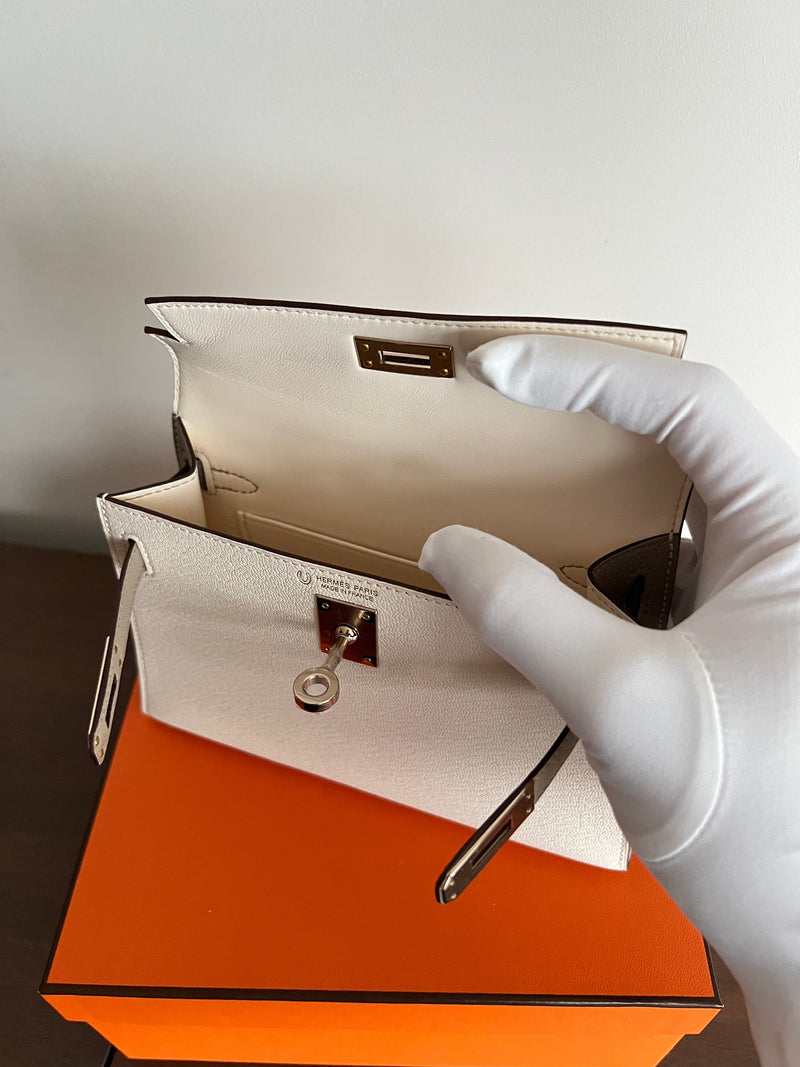 Hermès Mini Kelly 20 HSS Nata & Gris Tourterelle Chevre Mysore Permabrass