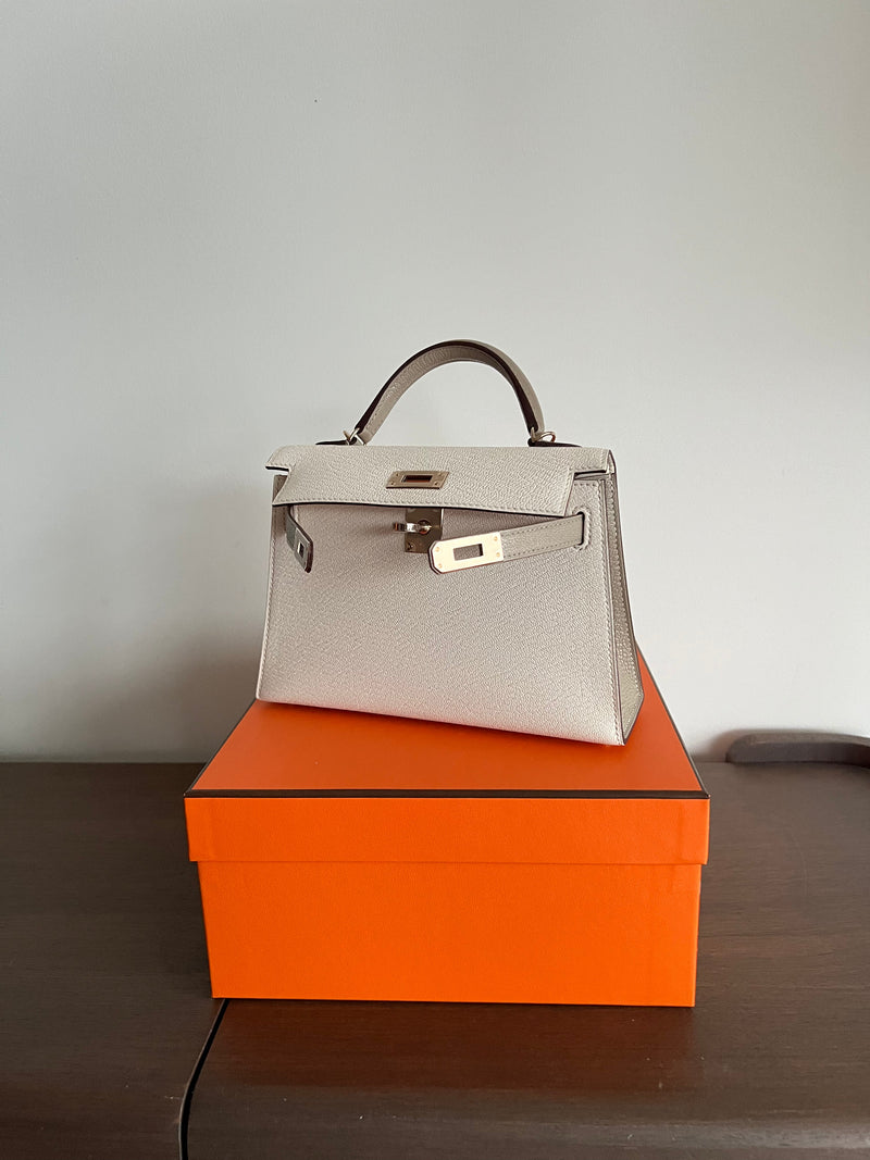 Hermès Mini Kelly 20 HSS Nata & Gris Tourterelle Chevre Mysore Permabrass