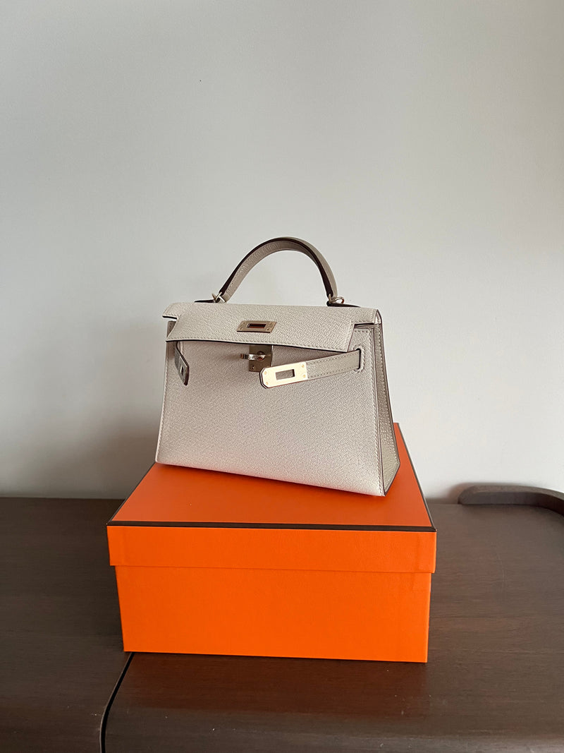 Hermès Mini Kelly 20 HSS Nata & Gris Tourterelle Chevre Mysore Permabrass