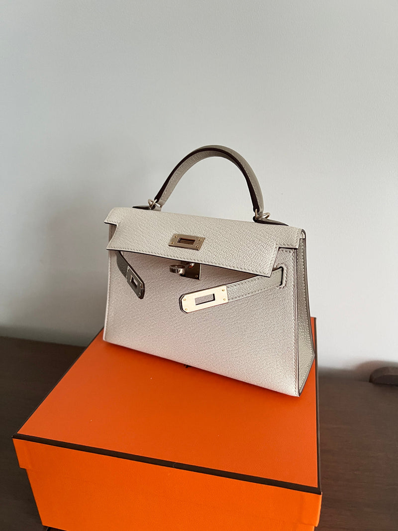 Hermès Mini Kelly 20 HSS Nata & Gris Tourterelle Chevre Mysore Permabrass
