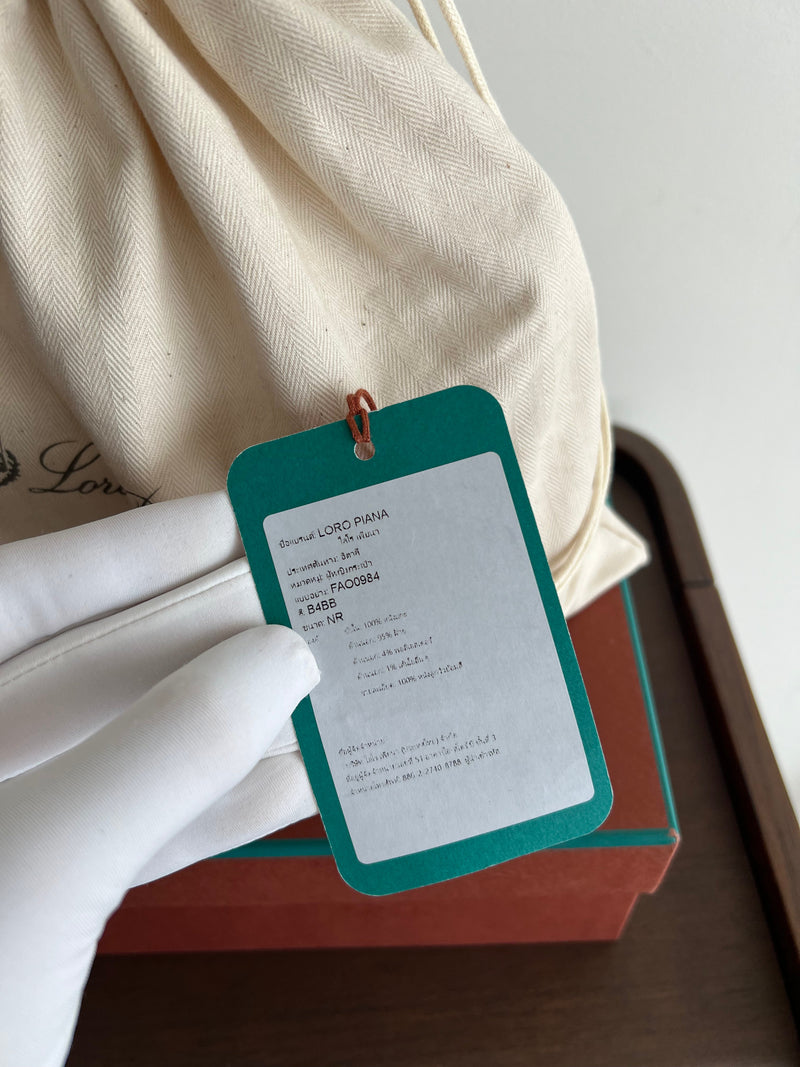 Loro Piana Extra Pocket Pouch L19 (Natural / Lotus Root)