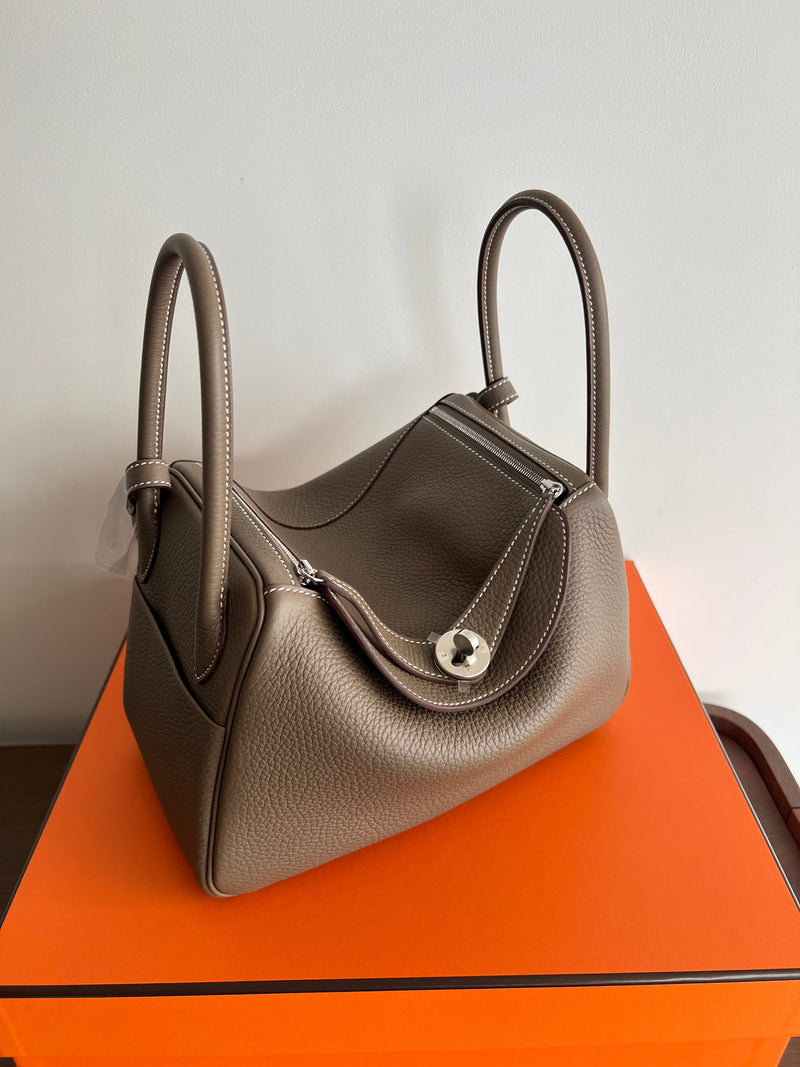 Hermès Lindy 26 Etoupe Clemence PHW