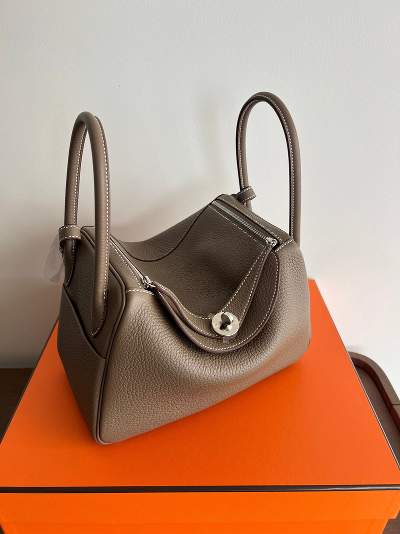 Hermès Lindy 26 Etoupe Clemence PHW