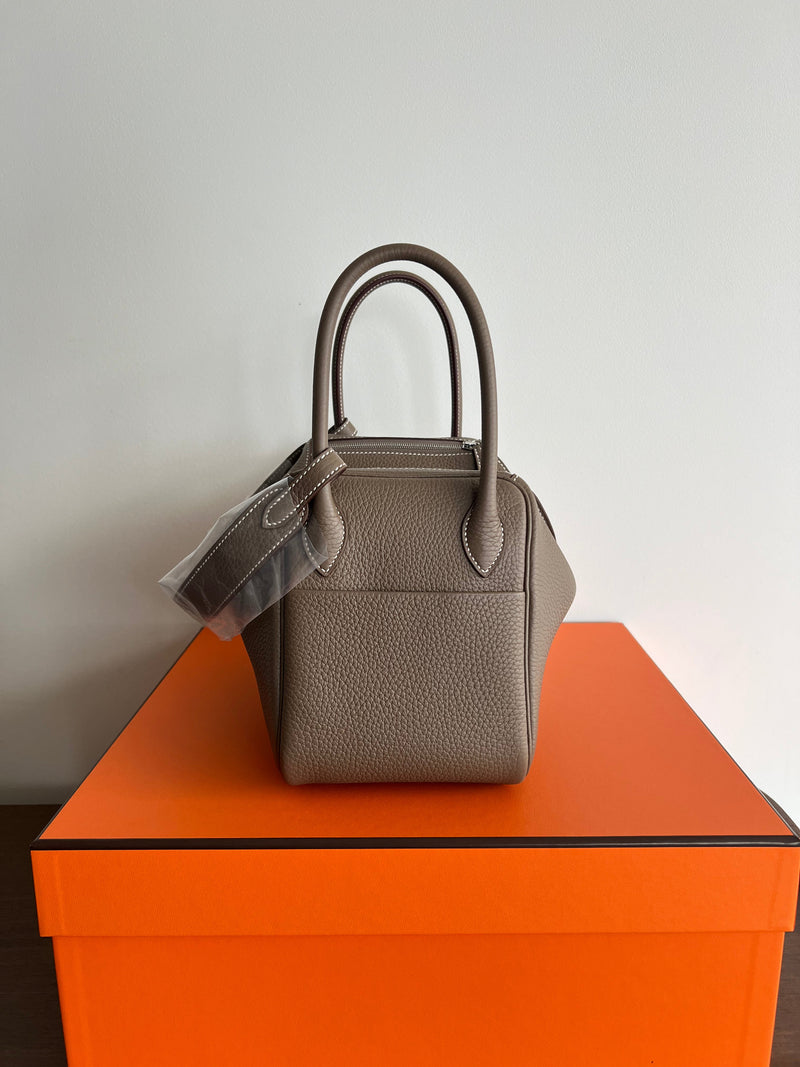 Hermès Lindy 26 Etoupe Clemence PHW