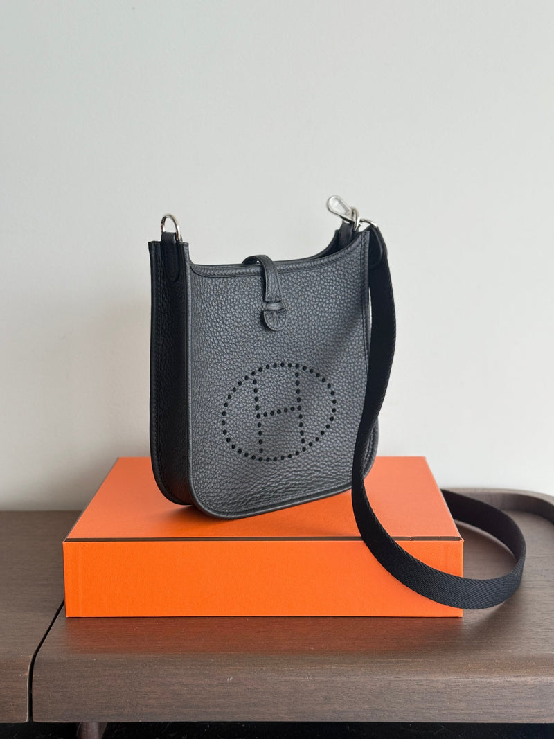 Hermès Mini Evelyne 16 Leather Bag Black Clemence Palladium Hardware