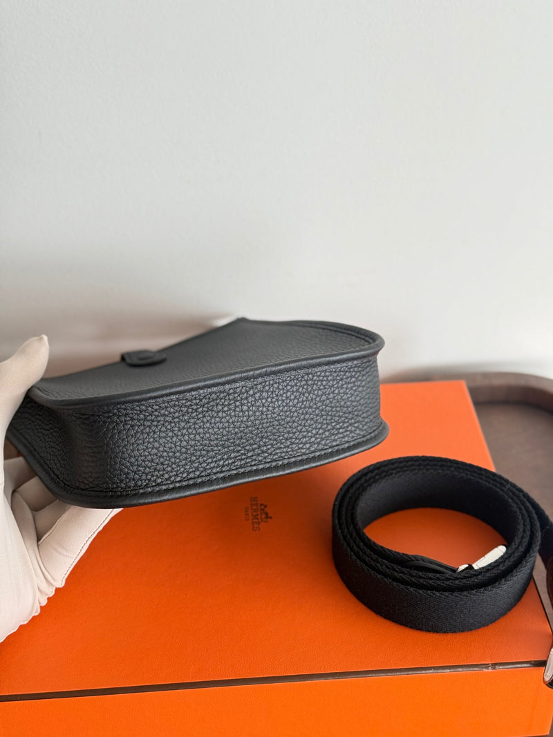 Hermès Mini Evelyne 16 Leather Bag Black Clemence Palladium Hardware