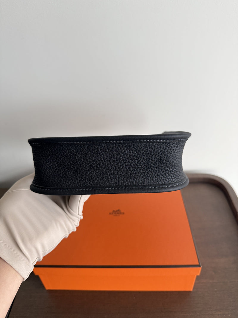 Hermès Mini Evelyne 16 Bag Caban Clemence PHW