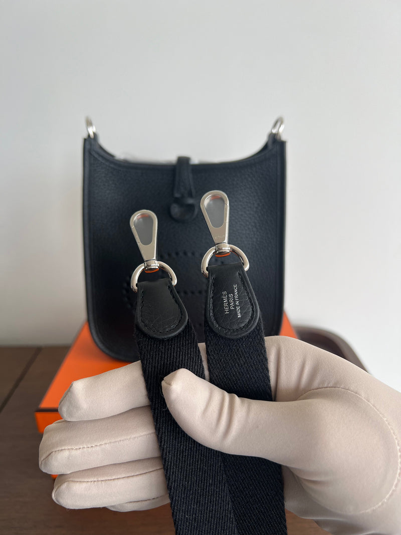 Hermès Mini Evelyne 16 Leather Bag Black Clemence Palladium Hardware