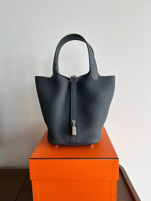 Hermès Picotin 18cm Gris Misty Clemence PHW