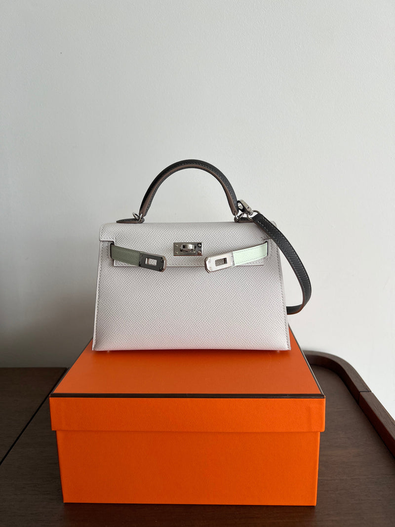 Hermès Mini Kelly 20 Gris Pale / Vert Fizz / Graphite Epsom PHW