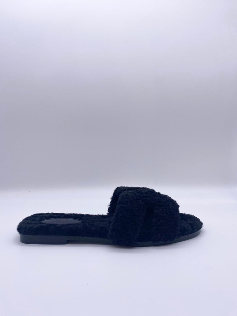 Hermès Shearling Woolskin Oran Sandals (Black)