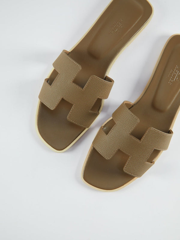Hermès Oran Sandals (Etoupe)