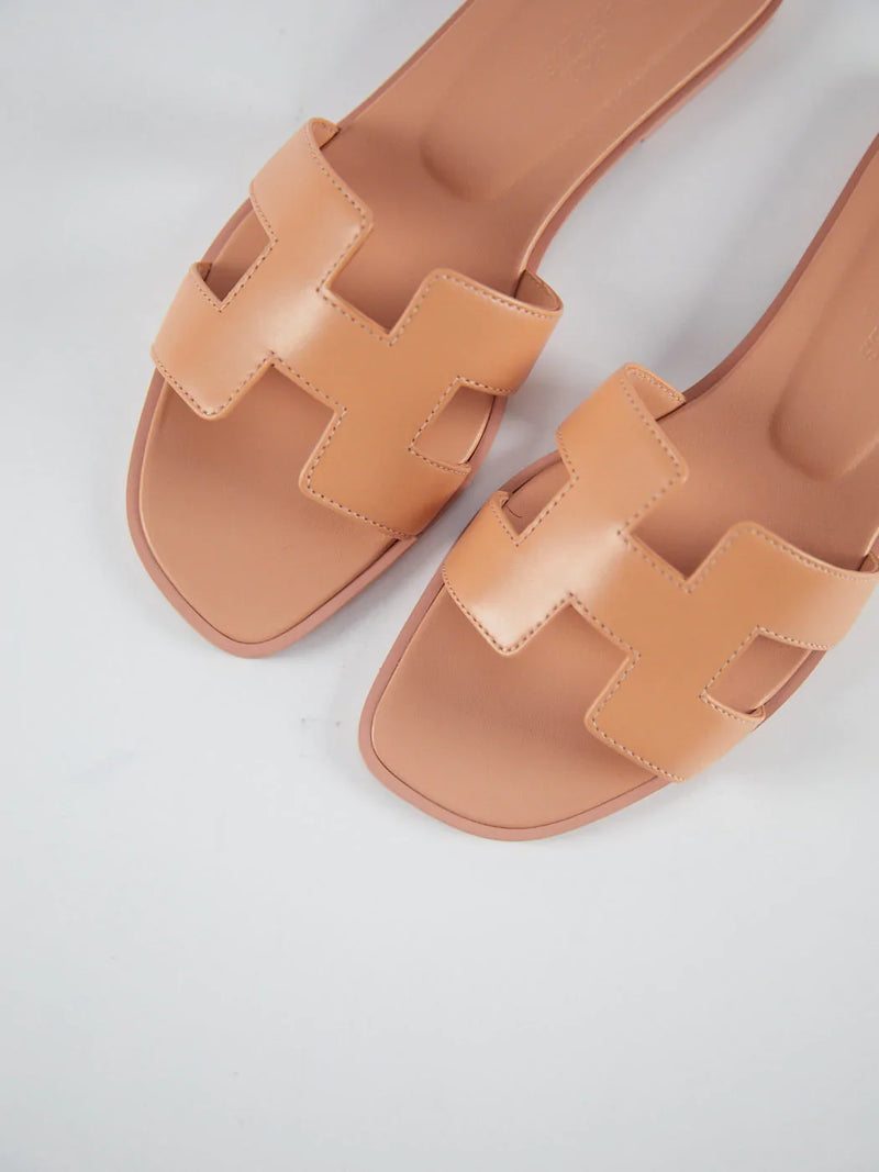 Hermès Oran Sandals (Granit Rose)