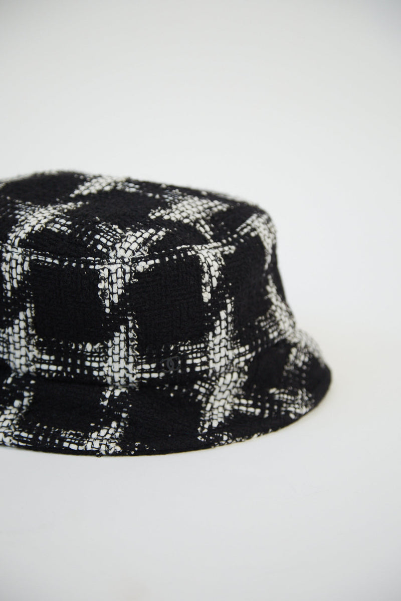 Chanel Bucket Hat Tweed (Black/White)