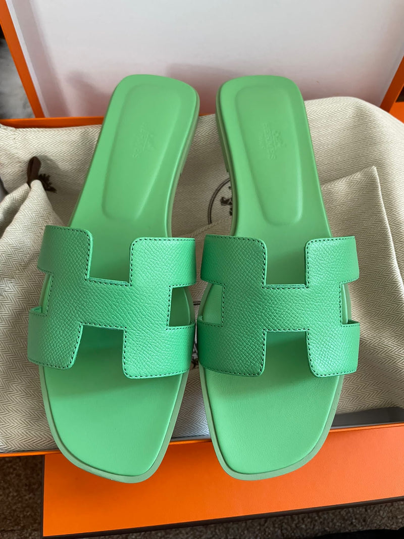 Hermès Oran Sandals (Vert Pomme)
