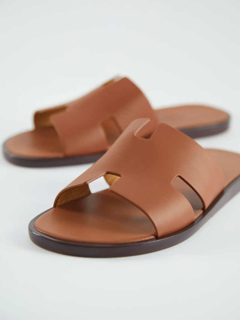Hermès Izmir Sandals (Gold)