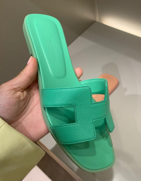 Hermès Oran Sandals (Vert Pomme)
